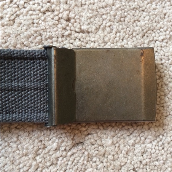 Grey Fabric Belt with Metal Closure - Picture 7 of 7